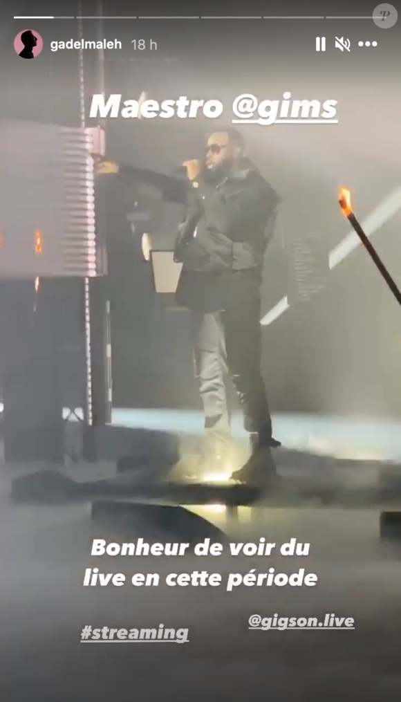 Gad Elmaleh assiste au concert de Gims diffusé sur la plateforme Gigson.live. Paris, le 20 décembre 2020.
