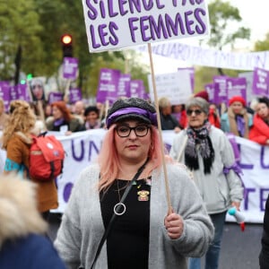 Marilou Berry - De nombreuses artistes et personnalités marchent contre les violences sexistes et sexuelles (marche organisée par le collectif NousToutes) de place de l'Opéra jusqu'à la place de la Nation à Paris le 23 Novembre 2019 © Cyril Moreau / Bestimage NousToutes