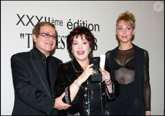 Olrando, Rika Zaraï et Indra lors de la remise des prix "The Best 2008" à l'hôtel Le Bristol.
