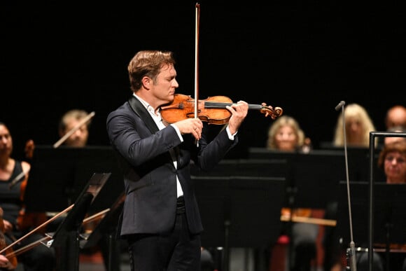 Renaud Capuçon - durant un concert gratuit de l'Orchestre Philharmonique de l'Opéra Nice Côte d'Azur dans l'opéra à Nice le 29 août 2020.