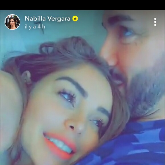 Nabilla a reçu un sac Hermès de la part de son mari Thomas Vergara pour Noël, le 25 décembre 2020.