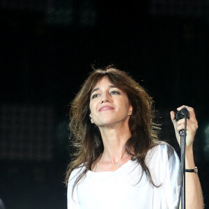 Exclusif - Charlotte Gainsbourg sur scène lors du Festival des Festivals de Rock en Seine au parc de Saint-Cloud le 27 août 2020. Un spectacle diffusé en live sur France 2. © Tiziano Da Silva / Veeren Ramsamy / Bestimage  