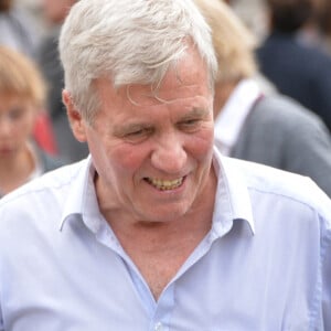 Bruno Masure et Isabelle Morini-Bosc - Sorties des obsèques d'Emmanuel Maubert au cimetière du Père-Lachaise à Paris le 8 juin 2016.