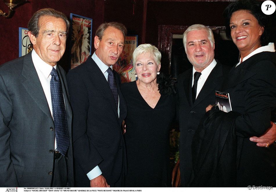 Michel Drucker, Dany Saval et Bruno Masure - Générale de la pièce "Poste Restante" au Théâtre du Palais Royal à Paris.