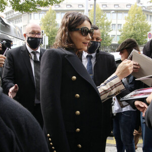 Juliette Binoche - Juliette Binoche et Maïwenn (Le Besco) arrivent au festival du film de Zurich (24 septembre - 4 octobre 2020), le 1er octobre 2020.