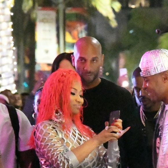 Nicki Minaj et son fiancé Kenneth Petty arrivent à la soirée de lancement de sa collaboration avec Fendi à Beverly Hills, le 15 octobre 2019.  