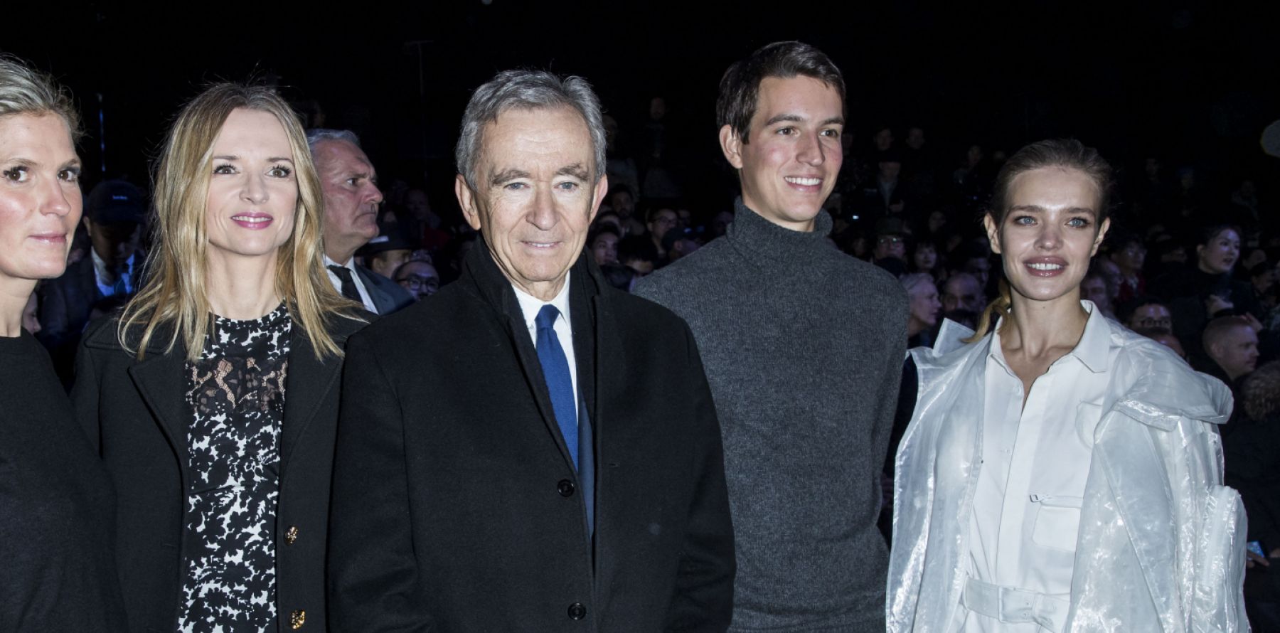 Bernard Arnault Son Fils Alexandre Annonce Ses Fiançailles Avec La