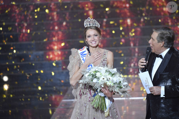 Miss Normandie : Amandine Petit gagnante de Miss France 2021.