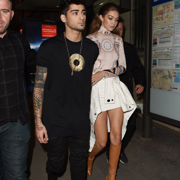 Gigi Hadid et son petit ami Zayn Malik lors de la Fashion Week à Paris, le 1er octobre 2016