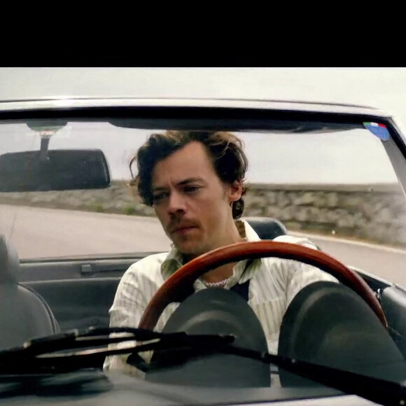 Harry Styles sur le tournage de son clip "Golden".