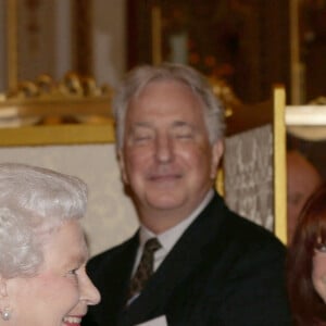 La reine Elizabeth, Angela Lansbury, Lynda La Plante, Steve McQueen et Jane Horrocks - La reine Elieabeth et Catherine Kate Middleton, la duchesse de Cambridge, recoivent le monde des arts à Buckingham le 17 février 2014.