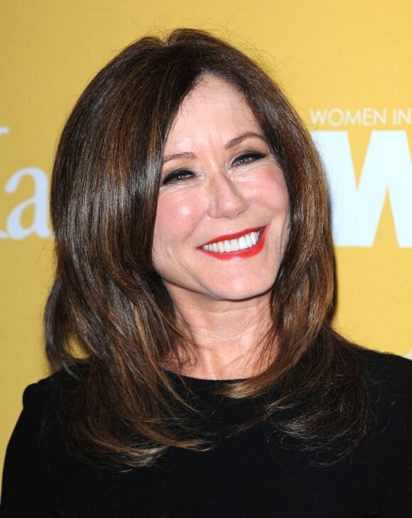 Mary McDonnell - SOIREE "2012 WOMEN IN FILM CRYSTAL + LUCY AWARDS" A BEVERLY HILLS