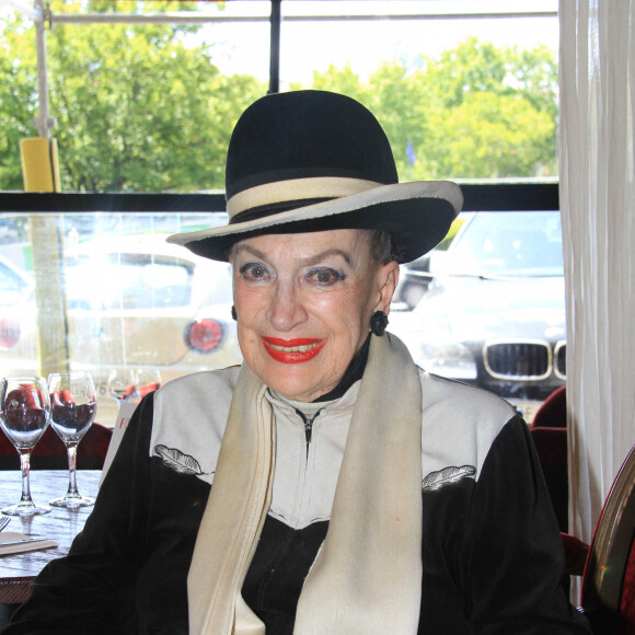 Exclusif - Geneviève de Fontenay - Déjeuner à la brasserie Les Fontaines à Paris. Le 9 juillet 2020 © Baldini / Bestimage 