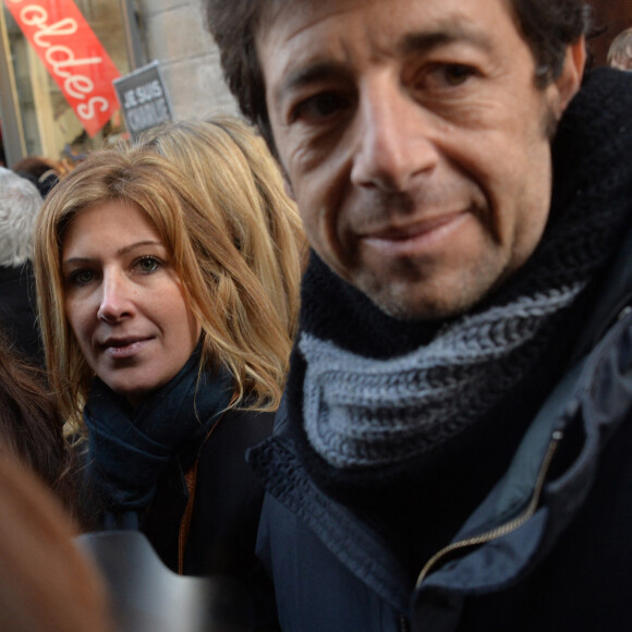 Patrick Bruel et Amanda Sthers - Marche républicaine pour Charlie Hebdo à Paris, suite aux attentats terroristes survenus à Paris les 7, 8 et 9 janvier. Paris, le 11 janvier 2015 