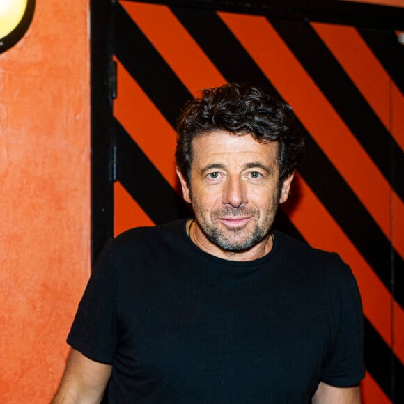 Exclusif - Patrick Bruel - Backstage de l'émission "Psychodon, Unis face aux maladies psychiques" à l'Olympia à Paris et diffusée sur C8, le 6 octobre 2020. Le Psychodon s'est donné pour missions d'informer, de sensibiliser et de mobiliser sur les maladies psychiques autour de trois grands axes : la recherche, l'accompagnement des personnes touchées par ces maladies et de leur proches, le développement d'actions de prévention sur les territoires. Les dons collectés à l'occasion de ces évènements permettent notamment de soutenir des projets accompagnés par le programme Maladies psychiques de la Fondation de France. Douze millions de personnes sont concernées par les maladies psychiques en France : schizophrénie, troubles bipolaires, dépressions chroniques... Mais cet enjeu de santé publique majeur demeure largement tabou. Il y subsiste également de nombreux préjugés : par exemple, 2 Français sur 5 associent les maladies mentales à la folie. © Pierre Perusseau/Bestimage