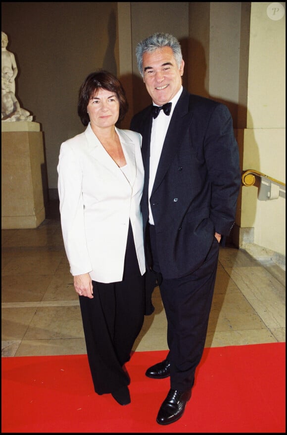 Georges Pernoud et sa femme Monique à la soirée des 7 d'Or à Paris, en 2000.