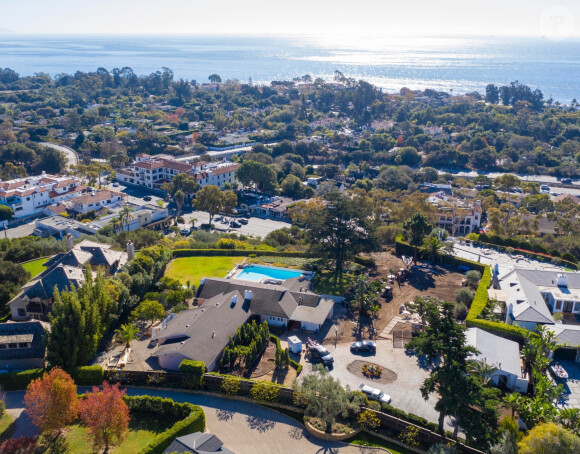 Exclusif - Vues aériennes de la nouvelle maison de Rob Lowe à Santa Barbara le 14 novembre 2020.