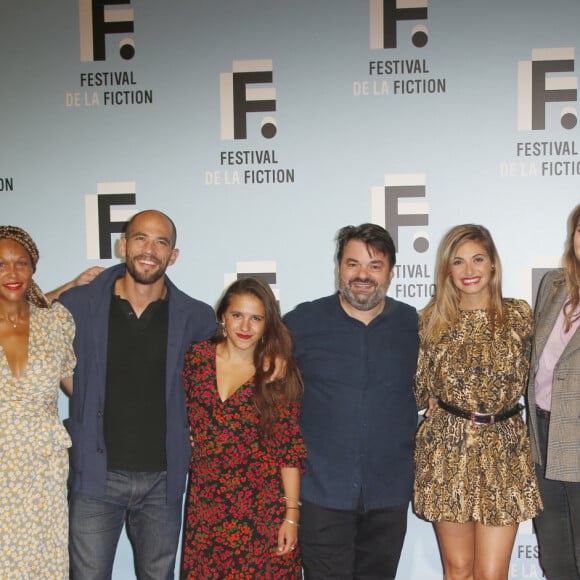 Christophe Favre, Naima Rodric, Moise Santamaria, Marthe Fieschi, Alban Aumard, Jennifer Dubourg Bracconi, Mélanie Maudran, Folco Marchi, Maelle Mietton UN SI GRAND SOLEIL - 21ème édition du Festival de la Fiction TV de La Rochelle. Le 14 septembre 2019 © Christophe Aubert via Bestimage