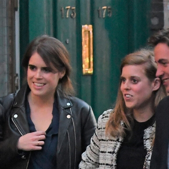 Exclusif - La princesse Eugenie d'York, sa soeur la princesse Beatrice et son compagnon Edoardo Mapelli - Les princesses d'York sont de sortie ensemble, avec leur mari et compagnon respectif, dans le quartier de Notting Hill à Londres. Le 31 mai 2019