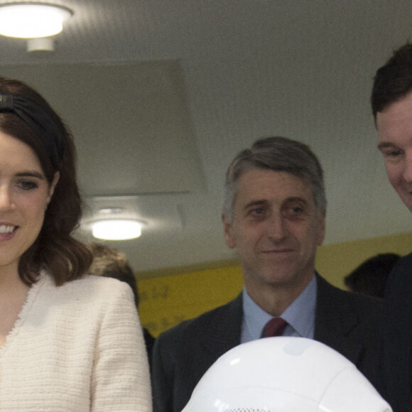 La princesse Eugenie, duchesse d'York, Jack Brooksbank lors d'une visite l'Hôpital national orthopédique royal de Londres pour l'ouverture du nouveau bâtiment Stanmore le 21 mars 2019.