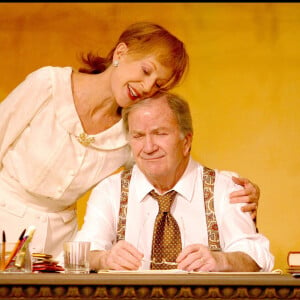 Catherine Rich et Pierre Mondy - Filage de la pièce "Le Sénateur Fox" au Théâtre Saint-Martin.