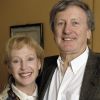 Archives - En France, à Orgeval, Claude Rich et sa femme Catherine chez eux.