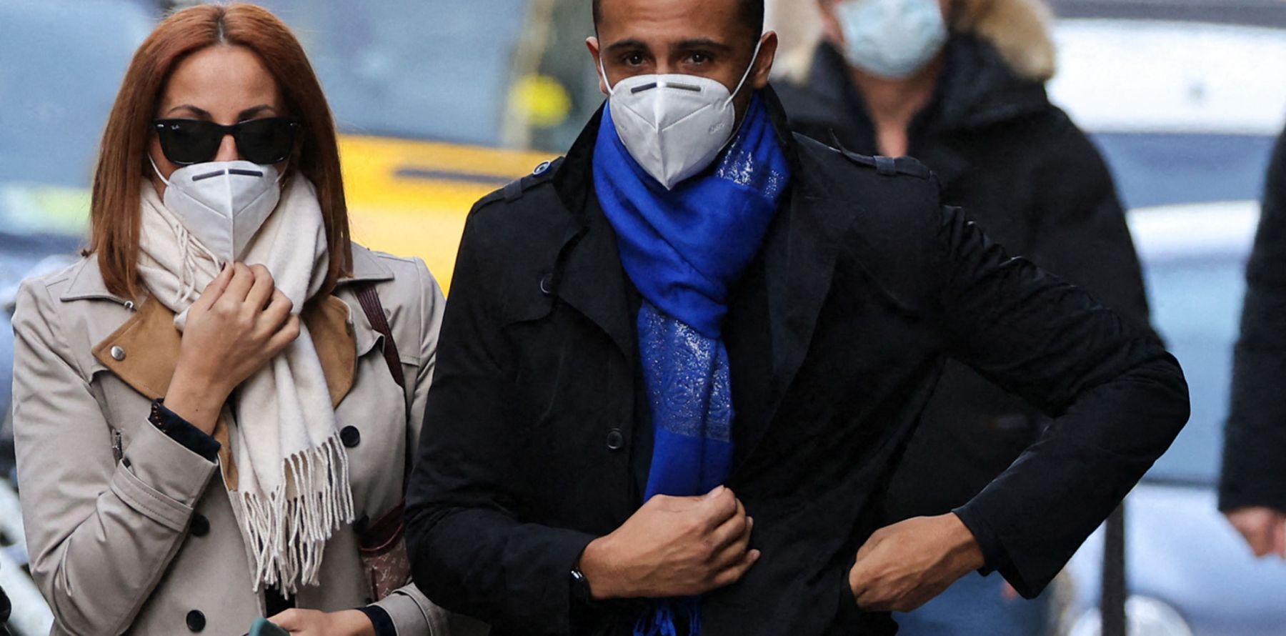 Yazid Ichemrahen Et Caroline Rupture Yazid Ichemrahen est en couple avec la fille d'une célèbre réalisatrice -  Purepeople