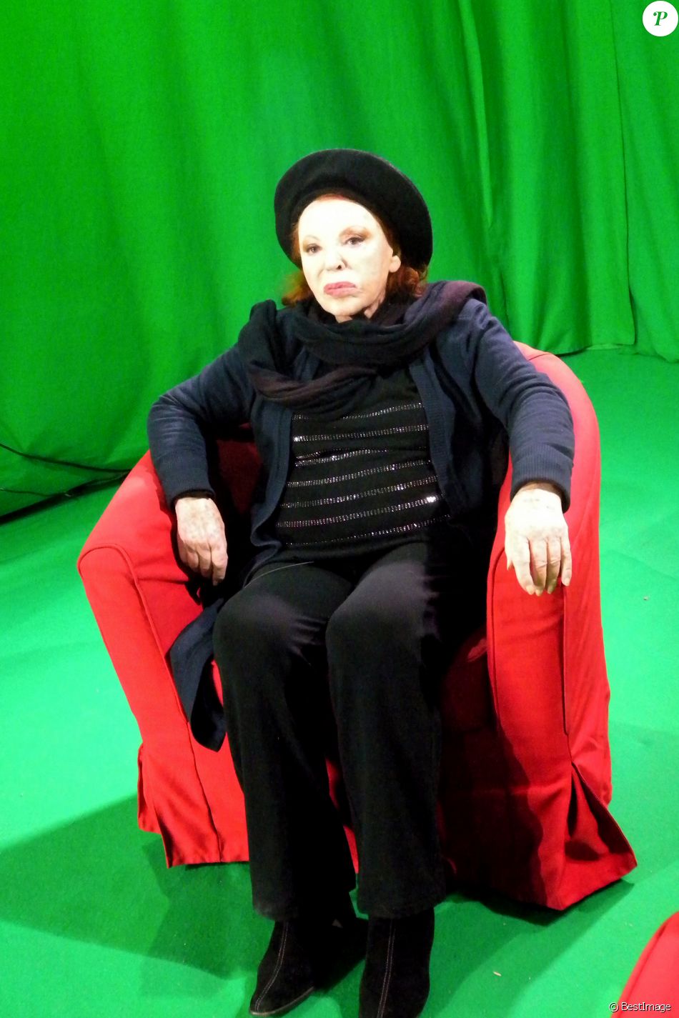 Exclusif - La chanteuse Régine lors de l'enregistrement de l'émission "Que sont-ils devenus ?" sur la chaine Non Stop People à Paris le 24 janvier 2020.