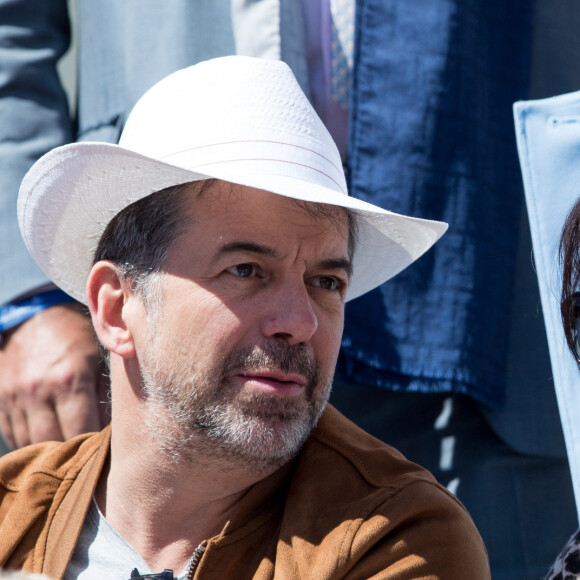 Stéphane Plaza et Karine Le Marchand - Célébrités dans les tribunes des internationaux de France de tennis de Roland Garros à Paris, France, le 8 juin 2019. © Jacovides / Moreau/Bestimage