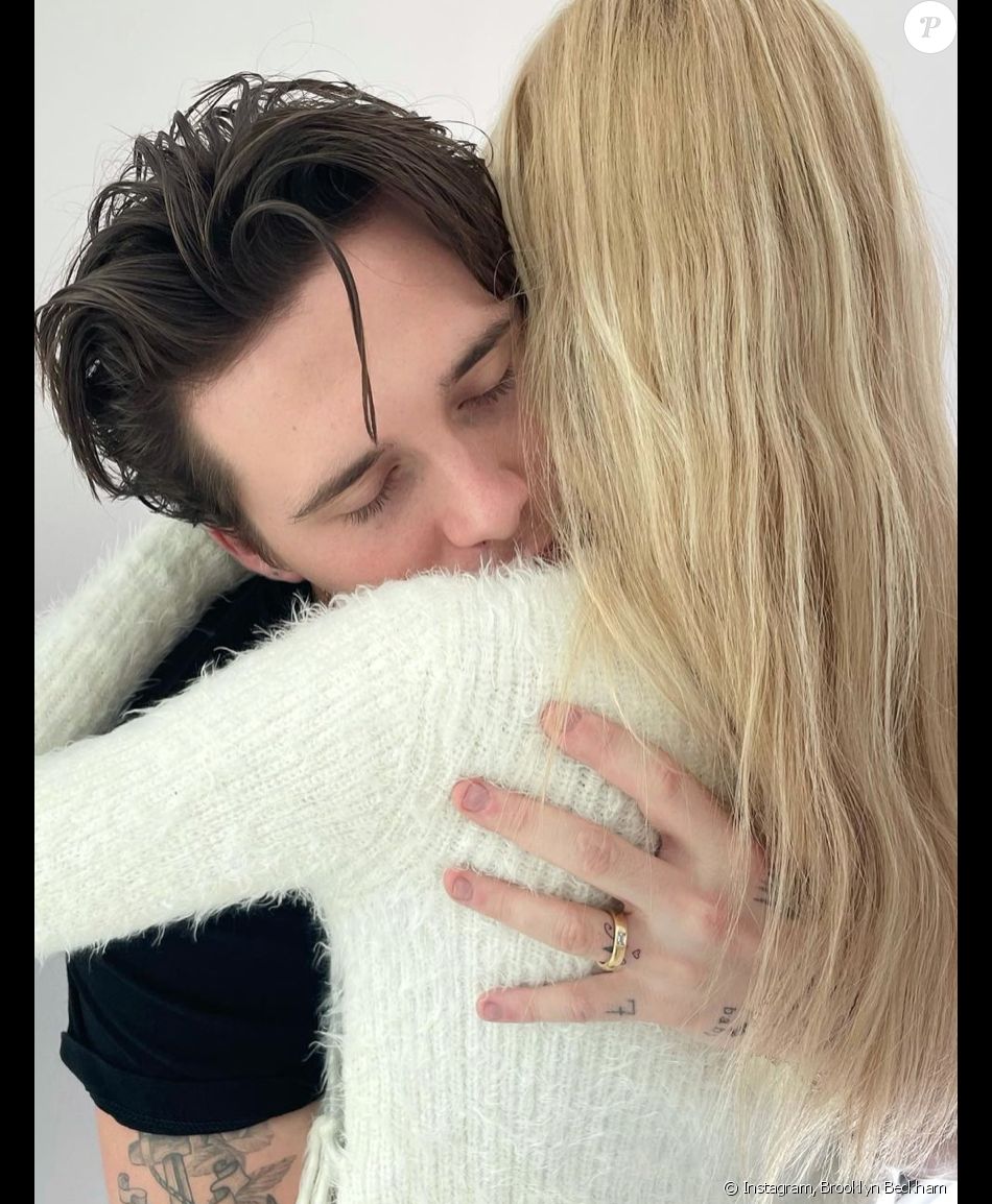 Brooklyn Beckham Et Sa Fiancée Nicola Ann Peltz Décembre 2020 Purepeople