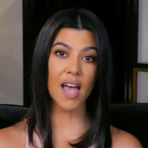 Khloe Kardashian organise un défilé de voitures devant la maison de sa soeur Kourtney pour célébrer ses 41 ans lors du confinement à Los Angeles, lors de l'épidémie de Coronavirus (COVID-19).