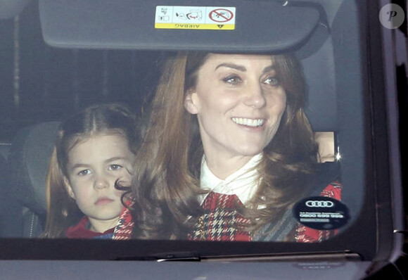 Catherine Kate Middleton, duchesse de Cambridge, la princesse Charlotte - Les membres de la famille royale à la sortie du déjeuner de Noël au palais de Buckingham à Londres le 18 décembre 2019.