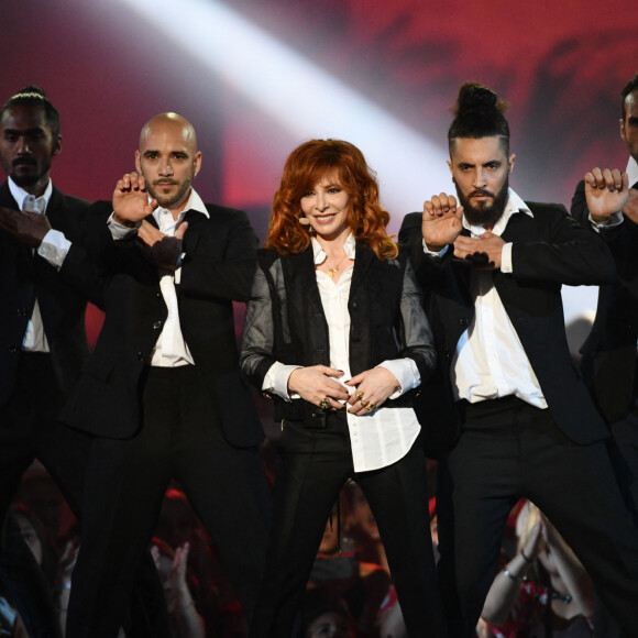 Exclusif - Mylène Farmer - Enregistrement de l'émission "La chanson de l'année" dans les arènes de Nîmes, diffusée en direct sur TF1 le 8 juin. © Bruno Bebert / Bestimage