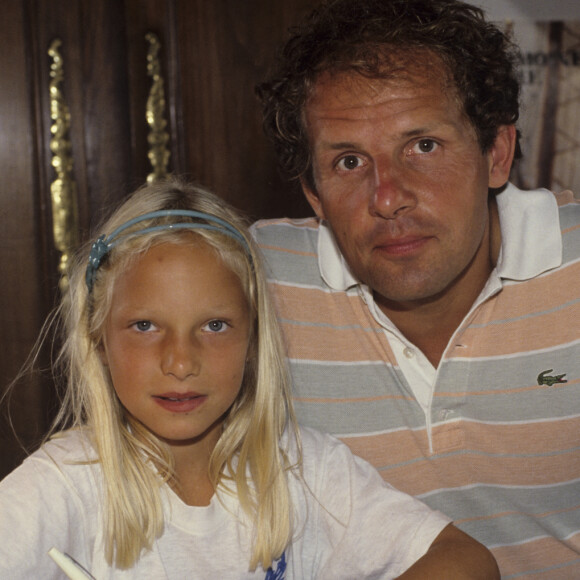 Archives - En France, en Bretagne, à Trebeurden, Patrick Poivre d'Arvor et sa fille Solenn