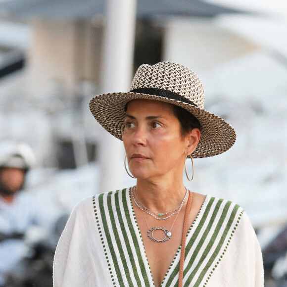 Cristina Cordula et son mari Frédéric Cassin sur le port de Saint-Tropez le 31 Juillet 2020.