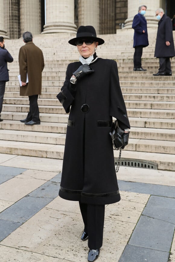 Maryse Gaspard - Arrivées à la messe anniversaire à la mémoire de Pierre Cardin en l'église de La Madeleine à Paris. Le 29 janvier 2021