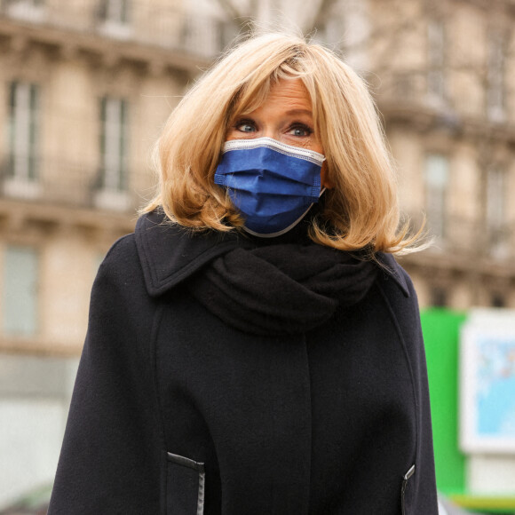 Brigitte Macron - Arrivées à la messe anniversaire à la mémoire de Pierre Cardin en l'église de La Madeleine à Paris. Le 29 janvier 2021