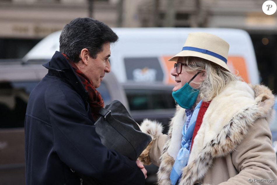 Pierre Jean Chalencon Sorties De La Messe Anniversaire A La Memoire De Pierre Cardin En L Eglise De La Madeleine A Paris Le 29 Janvier 21 Purepeople