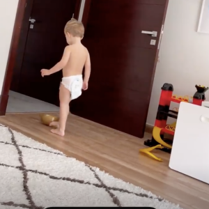 Marlon (2 ans) se prend une "soufflante" par sa mère Caroline Receveur - Instagram