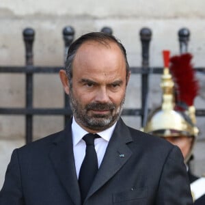 Info - L'ex-Premier ministre Edouard Philippe testé positif au Covid-19. Edouard Philippe - Arrivées en l'église Saint-Sulpice pour les obsèques de l'ancien président de la République Jacques Chirac à Paris. Un service solennel sera présidé par le président de la République. Le 30 septembre 2019 © Stéphane Lemouton / Bestimage 