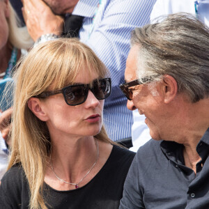 Richard Berry et sa femme Pascale Louange dans les tribunes lors des internationaux de tennis de Roland Garros à Paris, France, le 4 juin 2019. © Jacovides-Moreau/Bestimage