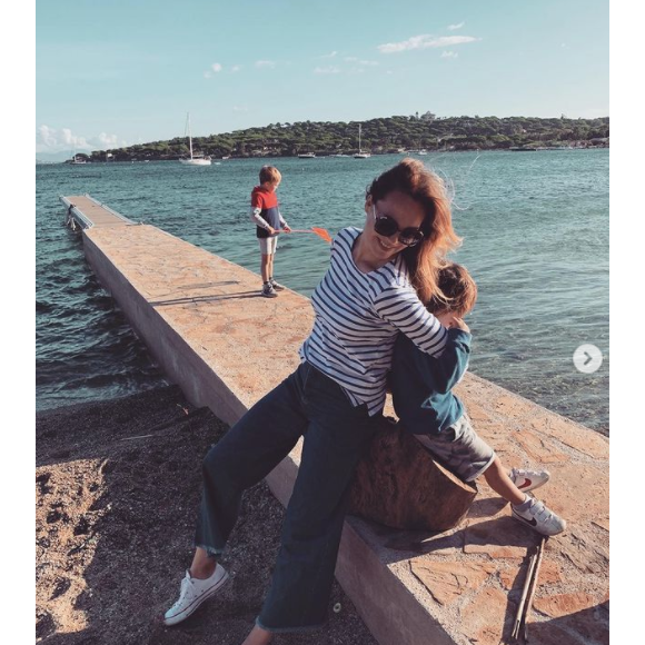Mélanie Maudran en couple avec Thierry Ascione, ancien joueur de tennis devenu depuis coach de joueurs tels que Jo-Wilfried Tsonga ou Lucas Pouille, est maman de Tom et Léo, nés en 2014 et 2015.