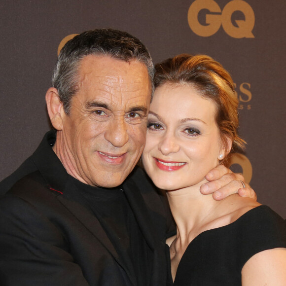 Thierry Ardisson et sa femme Audrey Crespo-Mara - Photocall de la cérémonie des "GQ 2015, Les Hommes de l'Année" au Shangri-La Hotel à Paris, le 25 janvier 2016. © Denis Guignebourg/Bestimage