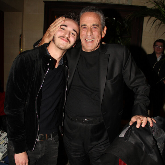 Thierry Ardisson et son fils Gaston Ardisson lors du cocktail de lancement du magazine Façade 16 à l'hôtel Costes à Paris, France, le 23 février 2017. © Philippe Baldini/Bestimage