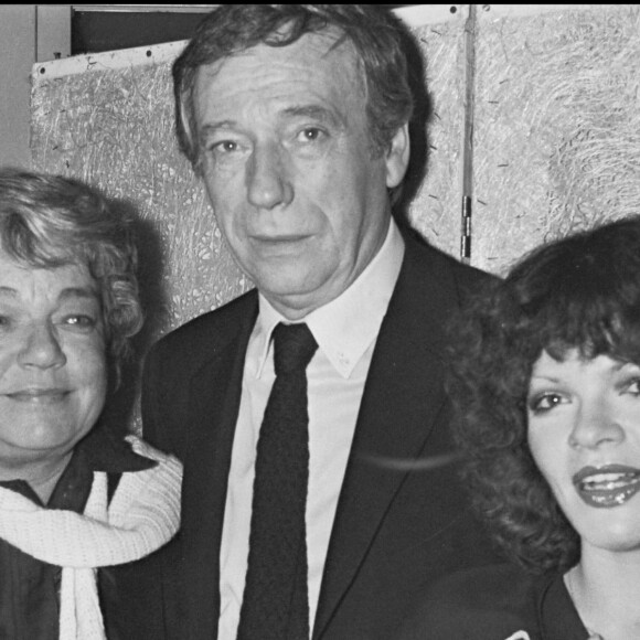 Simone Signoret, Yves Montand et Catherine Allégret en 1976.