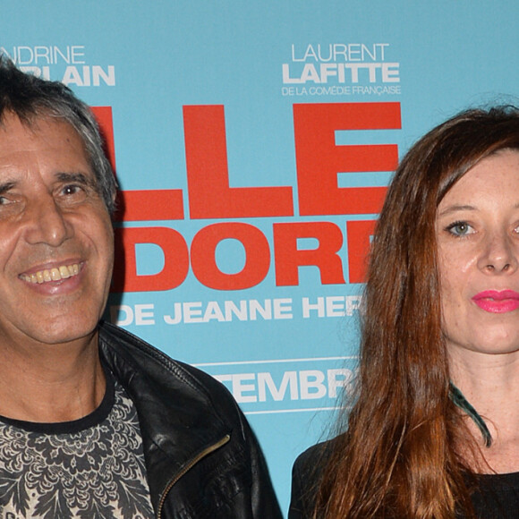 Julien Clerc et sa femme Hélène Grémillon - Avant-première du film "Elle l'adore" au cinéma UGC Normandie à Paris, le 15 septembre 2014.