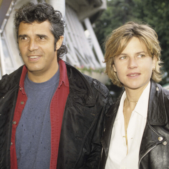 Archives - Julien Clerc et Virginie Coupérie-Eiffel lors du tournoi de Roland-Garros, . Mai 1994 © Bernard Leguay via Bestimage