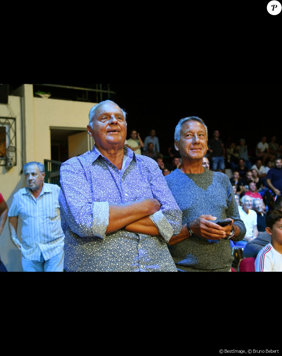 Gérard Louvin et son compagnon Daniel Moyne - Gala de boxe "No Limit Episode IX" organisé par B. Asloum (ancien champion du monde de boxe) en plein air au théâtre Tivol au Cannet le 18 juillet 2019. © Bruno Bebert/Bestimage