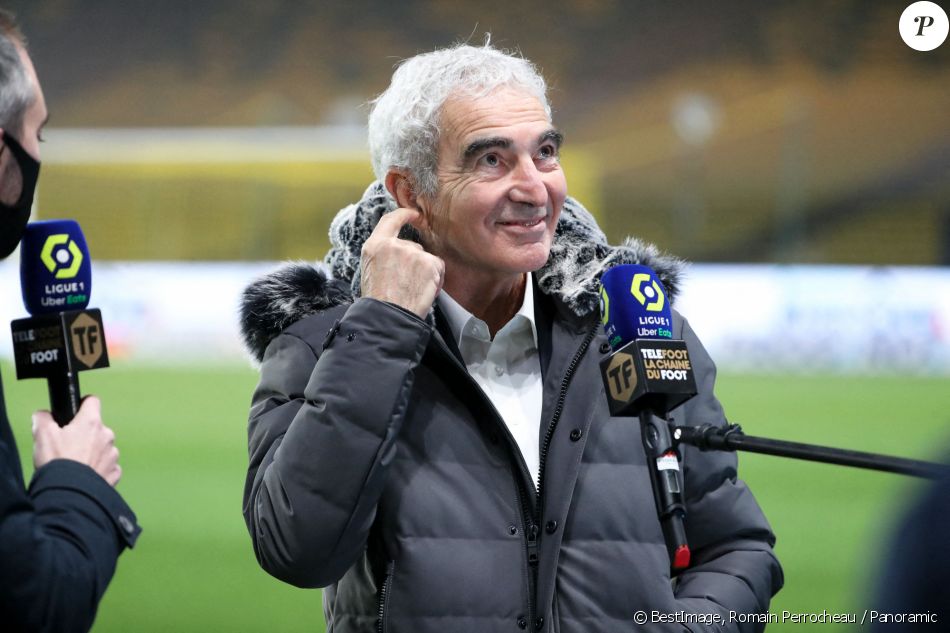 Raymond Domenech lors du match de football Nantes - Rennes à Nantes, le mois dernier. © Romain Perrocheau/Panoramic/Bestimage