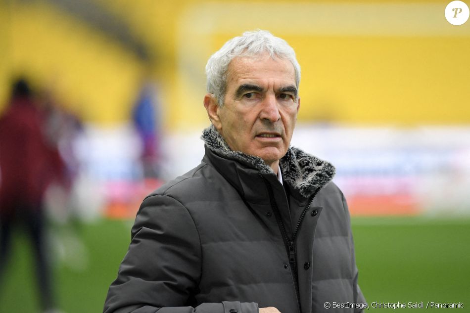 Raymond Domenech lors du match de football FC Nantes contre Lille OSC (0-2) au Stade de la Beaujoire à Nantes le 7 février 2021. © Christophe Saidi / Panoramic / Bestimage